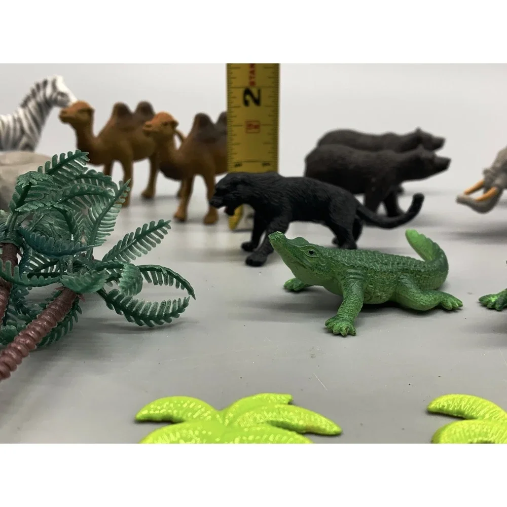 Vintage Cake Toppers 24 piece Plastic Safari Wild Animals Jungle Zoo